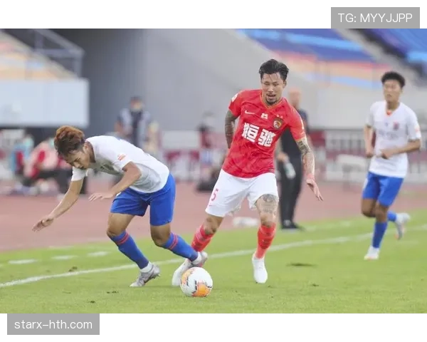 张琳芃家那辆豪车停门口，邻居都开始怀疑他是不是隐形富豪了